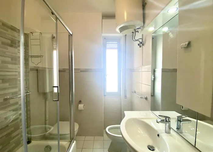 B33 - Trilocale Panoramico Apartmán Arma di Taggia